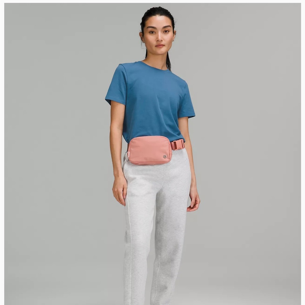 Lululemon Everywhere Bag